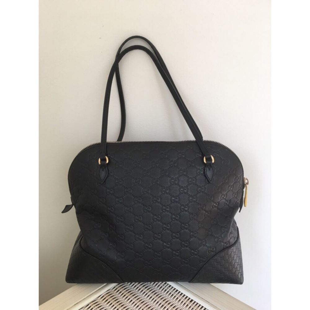 GUCCI monogramed black leather, zip closure, gold hardware, authentic π― - Picture 2 of 8